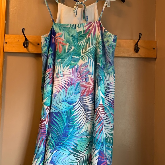 Do + Be Tropical Dress - Picture 3 of 5